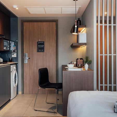 Montana Bangkok Hotel & Residence Экстерьер фото