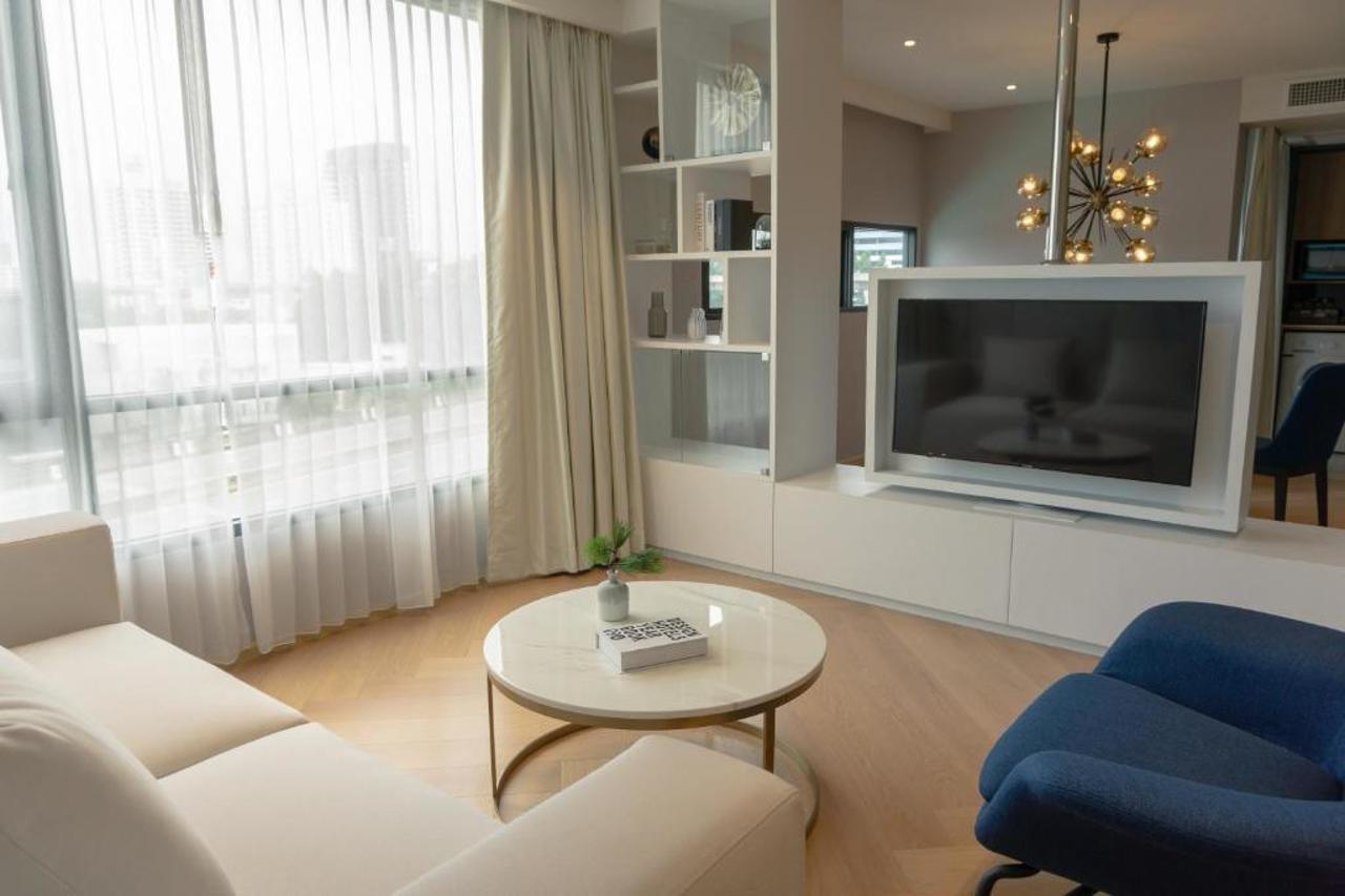 Montana Bangkok Hotel & Residence Экстерьер фото
